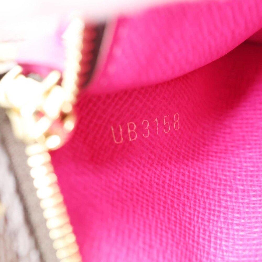 Louis Vuitton Weekend Christmas Animation Pochette Monogram Canvas Crossbody Bag - Picture 14 of 14